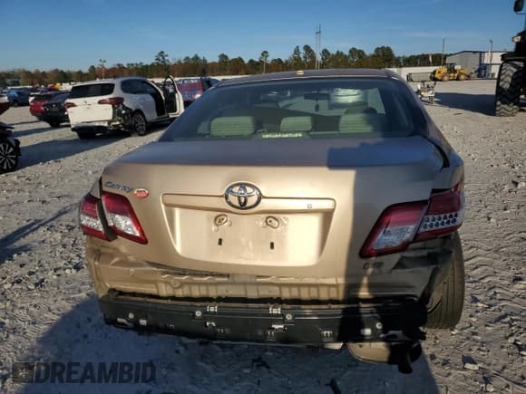 ✅ 2011 Toyota Camry LE • VIN: 4T1BF3EK6BU689309 • Lot: 93239745. Wystawiony na Copart z przebiegiem 228 889 mil. Bezpłatny archiwum sprzedaży aukcyjnych z USA i szczegółowy raport historii pojazdu na DreamBid. Zdjęcie 6.