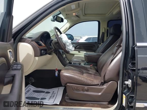 ✅ 2013 Cadillac Escalade ESV Platinum Edition • VIN: 1GYS3KEF4DR222867 • Лот: 41784252. Опубликован ранее на IAAI с пробегом 61 673 миль. Бесплатный доступ к архиву аукционных продаж из США и подробный отчёт об истории автомобиля на DreamBid. Изображение 5.