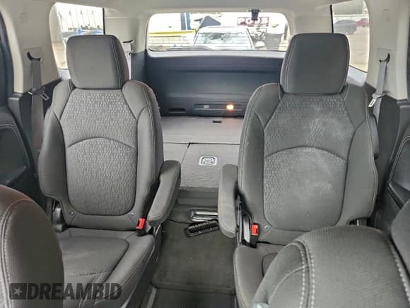 ✅ 2015 GMC Acadia SLE • VIN: 1GKKRPKD4FJ285297 • Лот: 93745845. Опубликован ранее на Copart с пробегом 176 698 миль. Бесплатный доступ к архиву аукционных продаж из США и подробный отчёт об истории автомобиля на DreamBid. Изображение 10.