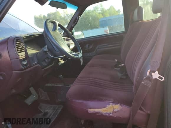 1995 Chevrolet Silverado 1500 с VIN 1GCEK14K7SZ145164, выставлен на аукционе Copart как лот 85923145 с пробегом 181 324 миль миль и Списание • Salvage title. История ставок и продаж доступна на DreamBid. Изображение 7.