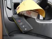 ✅ 2025 Lexus RZ 450e Premium • VIN: JTJAAAAB7SA028301 • Лот: 42518068. Опубликован ранее на IAAI с пробегом 1 244 миль. Бесплатный доступ к архиву аукционных продаж из США и подробный отчёт об истории автомобиля на DreamBid. Изображение 11.