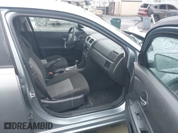 ✅ 2009 Dodge Avenger SE • VIN: 1B3LC46B39N562125 • Lot: 41233245. Wystawiony na IAAI z przebiegiem 72 835 mil. Bezpłatny archiwum sprzedaży aukcyjnych z USA i szczegółowy raport historii pojazdu na DreamBid. Zdjęcie 5.