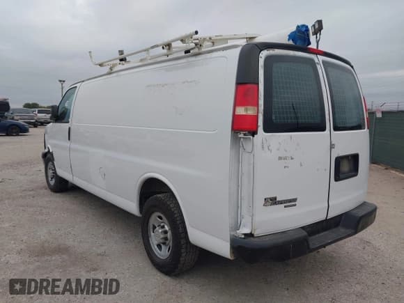 ✅ 2014 Chevrolet Express Cargo • VIN: 1GCWGGCA9E1127477 • Лот: 43772623. Опубликован ранее на IAAI с пробегом 281 444 миль. Бесплатный доступ к архиву аукционных продаж из США и подробный отчёт об истории автомобиля на DreamBid. Изображение 3.