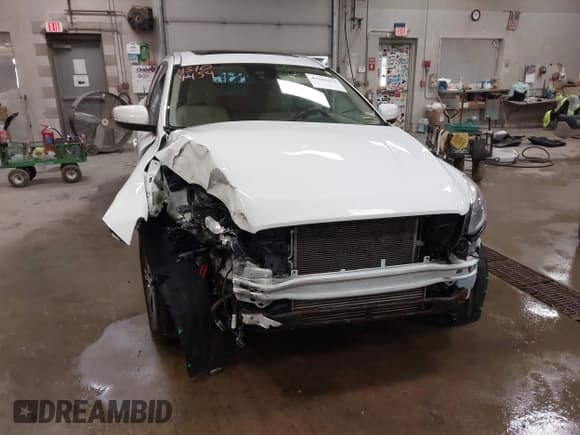 ✅ 2015 Volvo XC60 T6 • VIN: YV4902RK4F2664903 • Лот: 43104454. Опубликован ранее на IAAI с пробегом 136 861 миль. Бесплатный доступ к архиву аукционных продаж из США и подробный отчёт об истории автомобиля на DreamBid. Изображение 6.