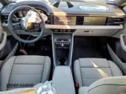 ✅ 2024 Porsche Macan • VIN: WP1AA2XA3RL000819 • Лот: 95869605. Опубликован ранее на Copart с пробегом 17 678 миль. Бесплатный доступ к архиву аукционных продаж из США и подробный отчёт об истории автомобиля на DreamBid. Изображение 8.