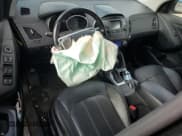 ✅ 2015 Hyundai Tucson SE • VIN: KM8JU3AG1FU979188 • Lot: 67596385. Listed on Copart with 123,332 mi. Free auction sales archive from the USA and detailed vehicle history report at DreamBid. Image 8.