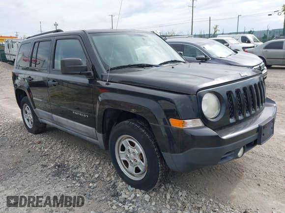 ✅ 2011 Jeep Patriot Sport • VIN: 1J4NF1GBXBD107533 • Лот: 43239386. Опубликован ранее на IAAI с пробегом 98 000 миль. Бесплатный доступ к архиву аукционных продаж из США и подробный отчёт об истории автомобиля на DreamBid. Изображение 1.