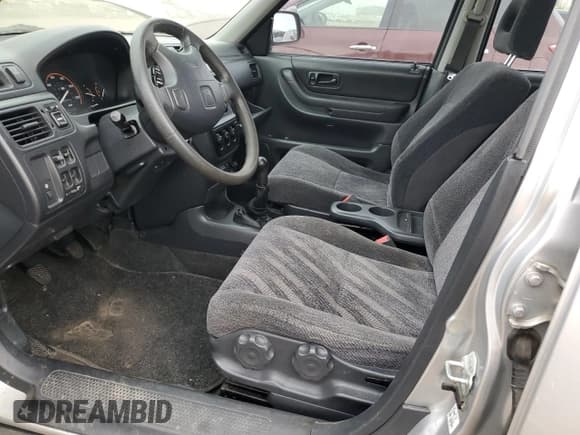 ✅ 2000 Honda CR-V LX • VIN: JHLRD1740YC054163 • Lot: 85508334. Wystawiony na Copart z przebiegiem 197 470 mil. Bezpłatny archiwum sprzedaży aukcyjnych z USA i szczegółowy raport historii pojazdu na DreamBid. Zdjęcie 7.