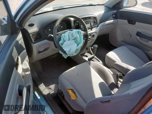 ✅ 2009 Hyundai Accent Auto GS • VIN: KMHCM36C39U121059 • Лот: 60340135. Опубликован ранее на Copart с пробегом 97 510 миль. Бесплатный доступ к архиву аукционных продаж из США и подробный отчёт об истории автомобиля на DreamBid. Изображение 8.