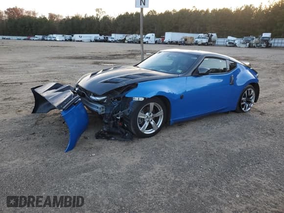 ✅ 2009 Nissan 370Z Touring • VIN: JN1AZ44EX9M403273 • Lot: 92599915. Listed on Copart with 104,300 mi. Free auction sales archive from the USA and detailed vehicle history report at DreamBid. Image 1.