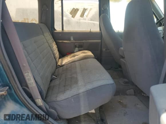 ✅ 1994 Ford Explorer Eddie Bauer • VIN: 1FMDU34X2RUD14846 • Lot: 69321834. Listed on Copart with 223,648 mi. Free auction sales archive from the USA and detailed vehicle history report at DreamBid. Image 11.