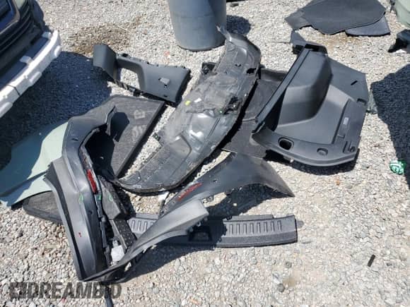 2025 Chevrolet Equinox FWD ACTIV с VIN 3GNAXKEG0SL200732, выставлен на аукционе Copart как лот 54700755 с пробегом 1 879 миль миль и Списание • Salvage title. История ставок и продаж доступна на DreamBid. Изображение 13.