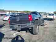 2015 Chevrolet Silverado 2500HD LT z VIN 1GC1KVE85FF136771, wystawiony jako IAAI lot #43478483 z przebiegiem 142 142 mil mil oraz . Historia ofert i sprzedaży dostępna na DreamBid. Obrazek 4.