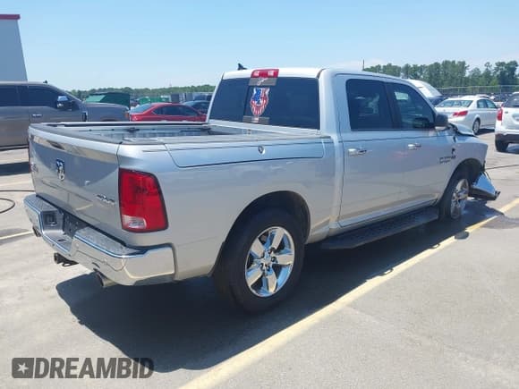 ✅ 2018 Ram 1500 Big Horn • VIN: 1C6RR7LT1JS276230 • Lot: 42501686. Wystawiony na IAAI z przebiegiem 158 840 mil. Bezpłatny archiwum sprzedaży aukcyjnych z USA i szczegółowy raport historii pojazdu na DreamBid. Zdjęcie 4.