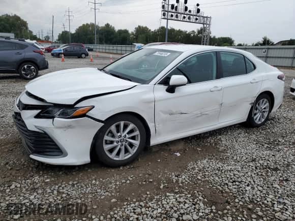 2023 Toyota Camry LE с VIN 4T1C11BK2PU075098, выставлен на аукционе Copart как лот 71546315 с пробегом 64 124 миль миль и Списание • Salvage title. История ставок и продаж доступна на DreamBid. Изображение 1.