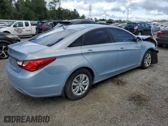 2012 Hyundai Sonata GLS with VIN 5NPEB4AC1CH319883, listed as a Copart auction lot 84568685 with 206,517 mi miles and Salvage title. Bid and sale history available at DreamBid. Image 3.