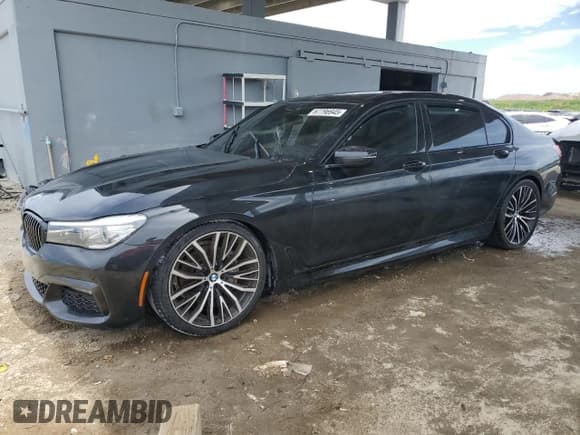 ✅ 2019 BMW 7 Series 740i • VIN: WBA7E2C52KB216875 • Lot: 67796945. Listed on Copart with 92,363 mi. Free auction sales archive from the USA and detailed vehicle history report at DreamBid. Image 1.
