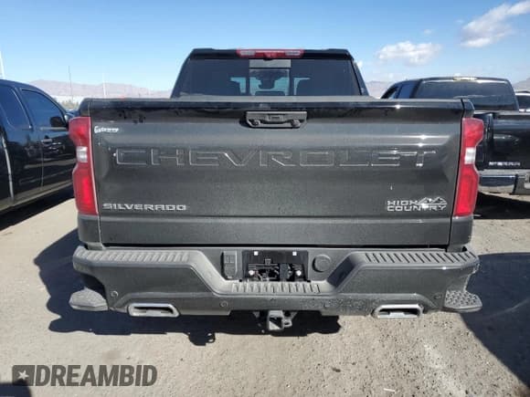 ✅ 2025 Chevrolet Silverado 1500 High Country • VIN: 1GCUKJE89SZ102539 • Lot: 43957545. Listed on Copart with 5,053 mi. Free auction sales archive from the USA and detailed vehicle history report at DreamBid. Image 6.