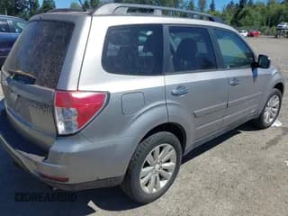 ✅ 2011 Subaru Forester X Limited • VIN: JF2SHBECXBH782510 • Lot: 42959404. Listed on IAAI with 211,566 mi. Free auction sales archive from the USA and detailed vehicle history report at DreamBid. Image 4.