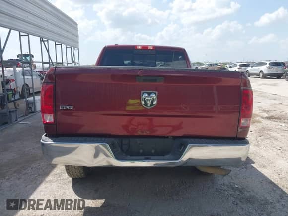 2019 Ram 1500 Big Horn z VIN 1C6RR6TT3KS561832, wystawiony jako IAAI lot #42568381 z przebiegiem 109 994 mil mil oraz . Historia ofert i sprzedaży dostępna na DreamBid. Obrazek 16.