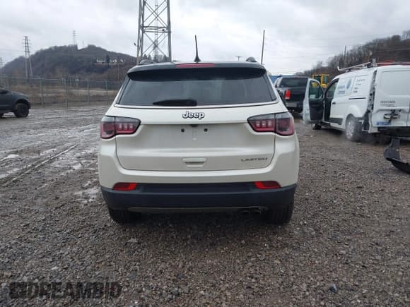 ✅ 2021 Jeep Compass Limited • VIN: 3C4NJCCB9MT597434 • Lot: 41580549. Listed on IAAI with 51,549 mi. Free auction sales archive from the USA and detailed vehicle history report at DreamBid. Image 15.