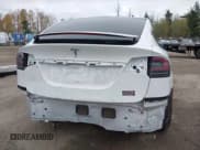 ✅ 2022 Tesla Model X Plaid • VIN: 7SAXCBE62NF336596 • Lot: 43775408. Wystawiony na IAAI z przebiegiem 24 163 mil. Bezpłatny archiwum sprzedaży aukcyjnych z USA i szczegółowy raport historii pojazdu na DreamBid. Zdjęcie 6.