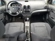 ✅ 2007 Chevrolet Aveo LS • VIN: KL1TD56667B141784 • Lot: 52237055. Wystawiony na Copart z przebiegiem 144 379 mil. Bezpłatny archiwum sprzedaży aukcyjnych z USA i szczegółowy raport historii pojazdu na DreamBid. Zdjęcie 8.