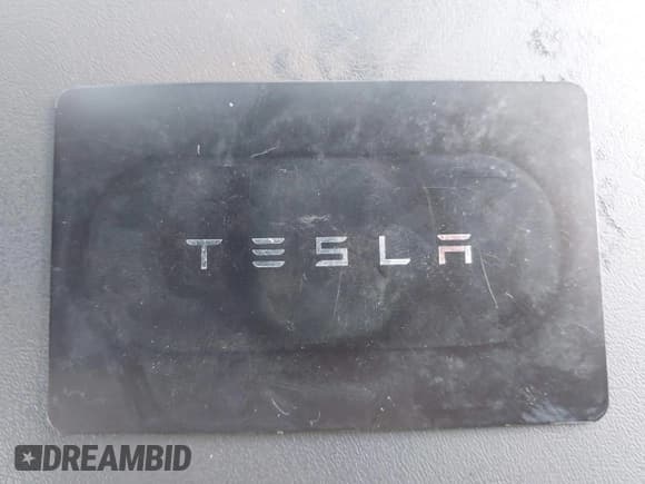 ✅ 2024 Tesla Model Y Long Range • VIN: 7SAYGDEE5RA333769 • Lot: 43258808. Wystawiony na IAAI z przebiegiem 21 647 mil. Bezpłatny archiwum sprzedaży aukcyjnych z USA i szczegółowy raport historii pojazdu na DreamBid. Zdjęcie 11.