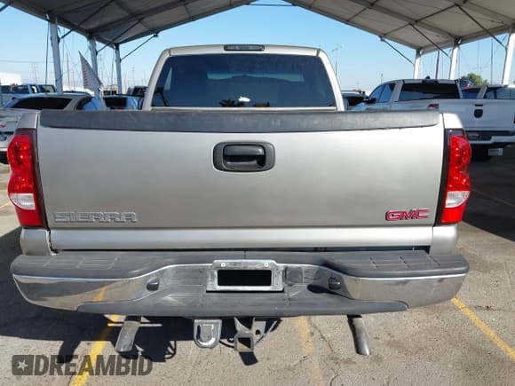 ✅ 2002 GMC Sierra 1500 SL • VIN: 1GTEC14V42Z216330 • Lot: 43535874. Listed on IAAI with 152,947 mi. Free auction sales archive from the USA and detailed vehicle history report at DreamBid. Image 16.