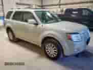 2009 Mercury Mariner Premier с VIN 4M2CU87769KJ12378, выставлен на аукционе Copart как лот 69630725 с пробегом 67 949 миль миль и На запчасти • Non repairable. История ставок и продаж доступна на DreamBid. Изображение 4.