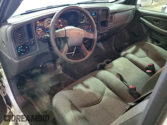 ✅ 2006 GMC Sierra 1500 Work Truck • VIN: 1GTEC14V56E185750 • Лот: 49774445. Опубликован ранее на Copart с пробегом 204 648 миль. Бесплатный доступ к архиву аукционных продаж из США и подробный отчёт об истории автомобиля на DreamBid. Изображение 8.