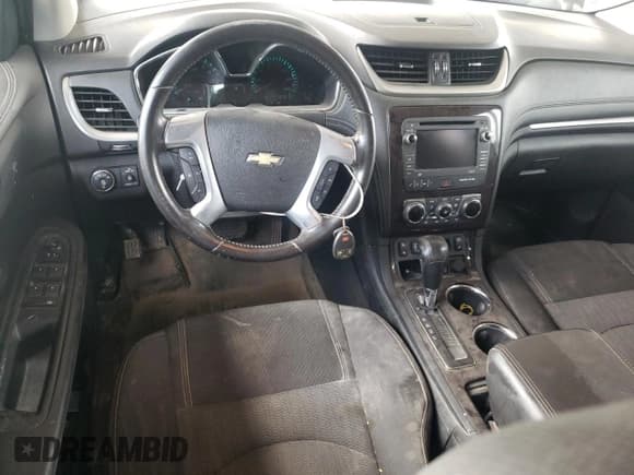 ✅ 2017 Chevrolet Traverse LT • VIN: 1GNKRGKD4HJ151685 • Lot: 62734104. Wystawiony na Copart z przebiegiem 180 572 mil. Bezpłatny archiwum sprzedaży aukcyjnych z USA i szczegółowy raport historii pojazdu na DreamBid. Zdjęcie 8.