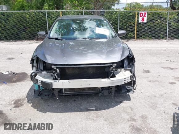 ✅ 2019 Honda Insight LX • VIN: 19XZE4F18KE011810 • Лот: 42522816. Опубликован ранее на IAAI с пробегом 79 985 миль. Бесплатный доступ к архиву аукционных продаж из США и подробный отчёт об истории автомобиля на DreamBid. Изображение 6.