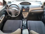 ✅ 2011 Toyota Yaris • VIN: JTDBT9K36BL007399 • Lot: 60972065. Wystawiony na Copart z przebiegiem 125 600 mil. Bezpłatny archiwum sprzedaży aukcyjnych z USA i szczegółowy raport historii pojazdu na DreamBid. Zdjęcie 8.