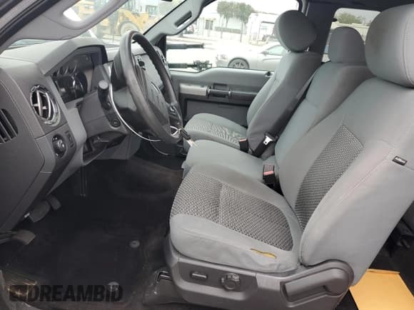 ✅ 2014 Ford F-250 XL • VIN: 1FT7X2AT9EEB76571 • Lot: 84018635. Listed on Copart with 133,333 mi. Free auction sales archive from the USA and detailed vehicle history report at DreamBid. Image 7.