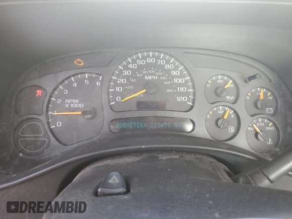 ✅ 2005 Chevrolet Silverado 1500 Work Truck • VIN: 1GCEC14VX5Z331874 • Лот: 79238154. Опубликован ранее на Copart с пробегом 223 499 миль. Бесплатный доступ к архиву аукционных продаж из США и подробный отчёт об истории автомобиля на DreamBid. Изображение 9.