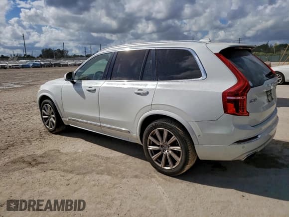 ✅ 2016 Volvo XC90 T6 Inscription • VIN: YV4A22PL4G1027584 • Lot: 94168855. Wystawiony na Copart z przebiegiem 39 280 mil. Bezpłatny archiwum sprzedaży aukcyjnych z USA i szczegółowy raport historii pojazdu na DreamBid. Zdjęcie 2.