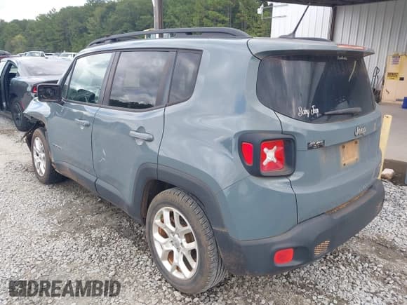 ✅ 2017 Jeep Renegade Latitude • VIN: ZACCJABB7HPF68976 • Lot: 43373622. Wystawiony na IAAI z przebiegiem 206 466 mil. Bezpłatny archiwum sprzedaży aukcyjnych z USA i szczegółowy raport historii pojazdu na DreamBid. Zdjęcie 3.