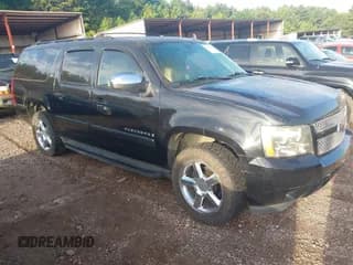 ✅ 2008 Chevrolet Suburban 3LT • VIN: 1GNFC16J08J199636 • Лот: 42647109. Опубликован ранее на IAAI с пробегом 201 233 миль. Бесплатный доступ к архиву аукционных продаж из США и подробный отчёт об истории автомобиля на DreamBid. Изображение 1.