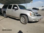 ✅ 2008 Chevrolet Suburban Commercial • VIN: 1GNFC16008R102380 • Lot: 74749604. Wystawiony na Copart z przebiegiem 170 711 mil. Bezpłatny archiwum sprzedaży aukcyjnych z USA i szczegółowy raport historii pojazdu na DreamBid. Zdjęcie 4.