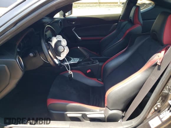 ✅ 2019 Toyota 86 GT • VIN: JF1ZNAE1XK9703769 • Lot: 66353235. Listed on Copart with 114,958 mi. Free auction sales archive from the USA and detailed vehicle history report at DreamBid. Image 7.