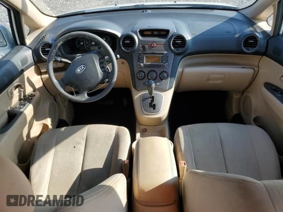 ✅ 2009 Kia Rondo LX • VIN: KNAFG528697261527 • Lot: 86158565. Wystawiony na Copart z przebiegiem 106 437 mil. Bezpłatny archiwum sprzedaży aukcyjnych z USA i szczegółowy raport historii pojazdu na DreamBid. Zdjęcie 8.