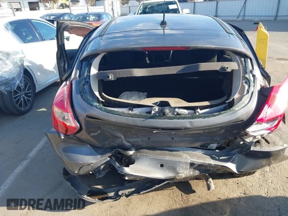 ✅ 2014 Ford Focus SE • VIN: 1FADP3K27EL420850 • Lot: 43610023. Listed on IAAI with Not provided. Free auction sales archive from the USA and detailed vehicle history report at DreamBid. Image 14.
