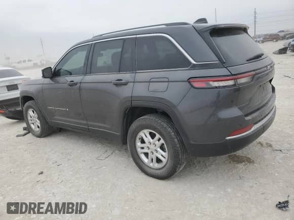 2022 Jeep Grand Cherokee Altitude with VIN 1C4RJGAG9N8591852, listed as a Copart auction lot 81587094 with 39,879 mi miles and Salvage title. Bid and sale history available at DreamBid. Image 2.