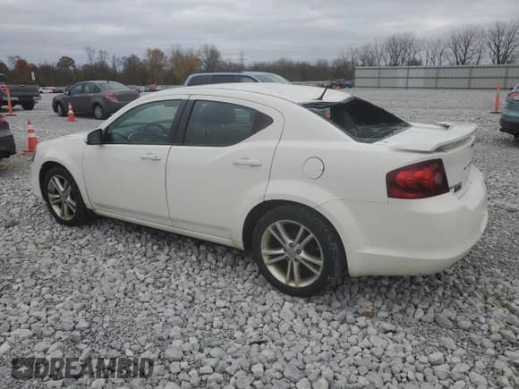 ✅ 2011 Dodge Avenger Heat • VIN: 1B3BD1FGXBN510922 • Лот: 79011484. Опубликован ранее на Copart с пробегом 190 817 миль. Бесплатный доступ к архиву аукционных продаж из США и подробный отчёт об истории автомобиля на DreamBid. Изображение 2.
