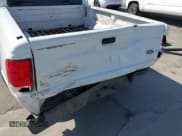 ✅ 2003 Ford Ranger XL • VIN: 1FTYR14V63PA71655 • Lot: 42576900. Wystawiony na IAAI z przebiegiem 170 674 mil. Bezpłatny archiwum sprzedaży aukcyjnych z USA i szczegółowy raport historii pojazdu na DreamBid. Zdjęcie 6.