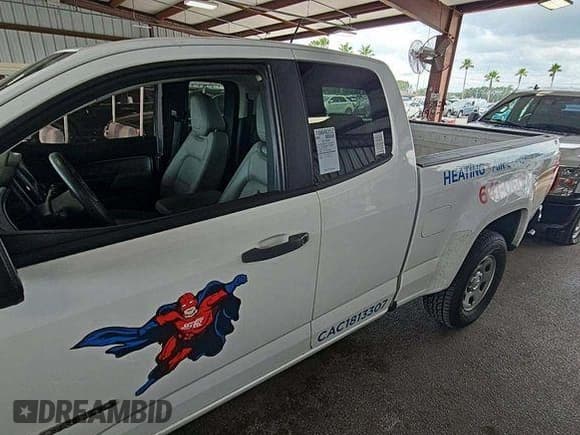 ✅ 2015 Chevrolet Colorado 2WD WT • VIN: 1GCHSAEA0F1145398 • Лот: 42729463. Опубликован ранее на IAAI с пробегом 172 806 миль. Бесплатный доступ к архиву аукционных продаж из США и подробный отчёт об истории автомобиля на DreamBid. Изображение 1.