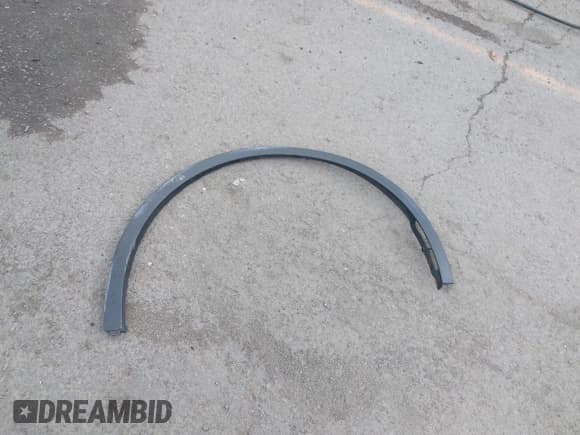 ✅ 2023 Tesla Model Y Performance • VIN: 7SAYGDEF1PF834554 • Lot: 43713737. Wystawiony na IAAI z przebiegiem 23 858 mil. Bezpłatny archiwum sprzedaży aukcyjnych z USA i szczegółowy raport historii pojazdu na DreamBid. Zdjęcie 12.