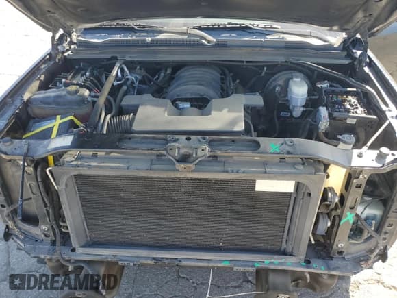 ✅ 2019 Chevrolet Tahoe LS • VIN: 1GNSCAKC6KR230757 • Lot: 72027705. Wystawiony na Copart z przebiegiem 82 004 mil. Bezpłatny archiwum sprzedaży aukcyjnych z USA i szczegółowy raport historii pojazdu na DreamBid. Zdjęcie 12.