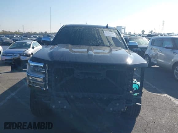 ✅ 2016 Chevrolet Silverado 1500 High Country • VIN: 3GCUKTEJ0GG133927 • Lot: 43484680. Wystawiony na IAAI z przebiegiem 101 374 mil. Bezpłatny archiwum sprzedaży aukcyjnych z USA i szczegółowy raport historii pojazdu na DreamBid. Zdjęcie 13.